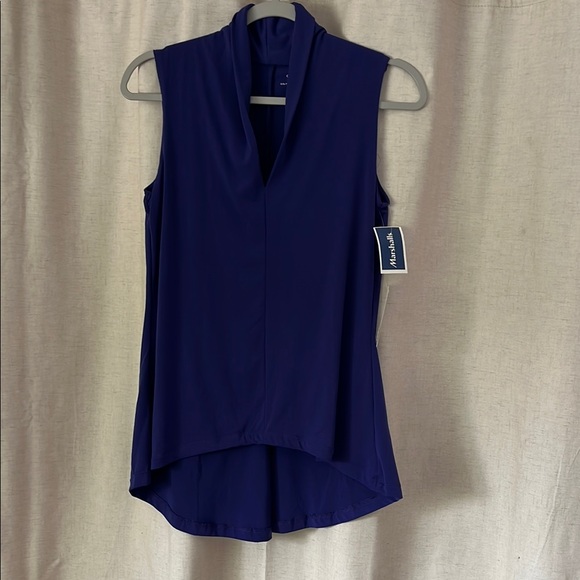 Sleeveless Navy Top - Picture 3 of 7
